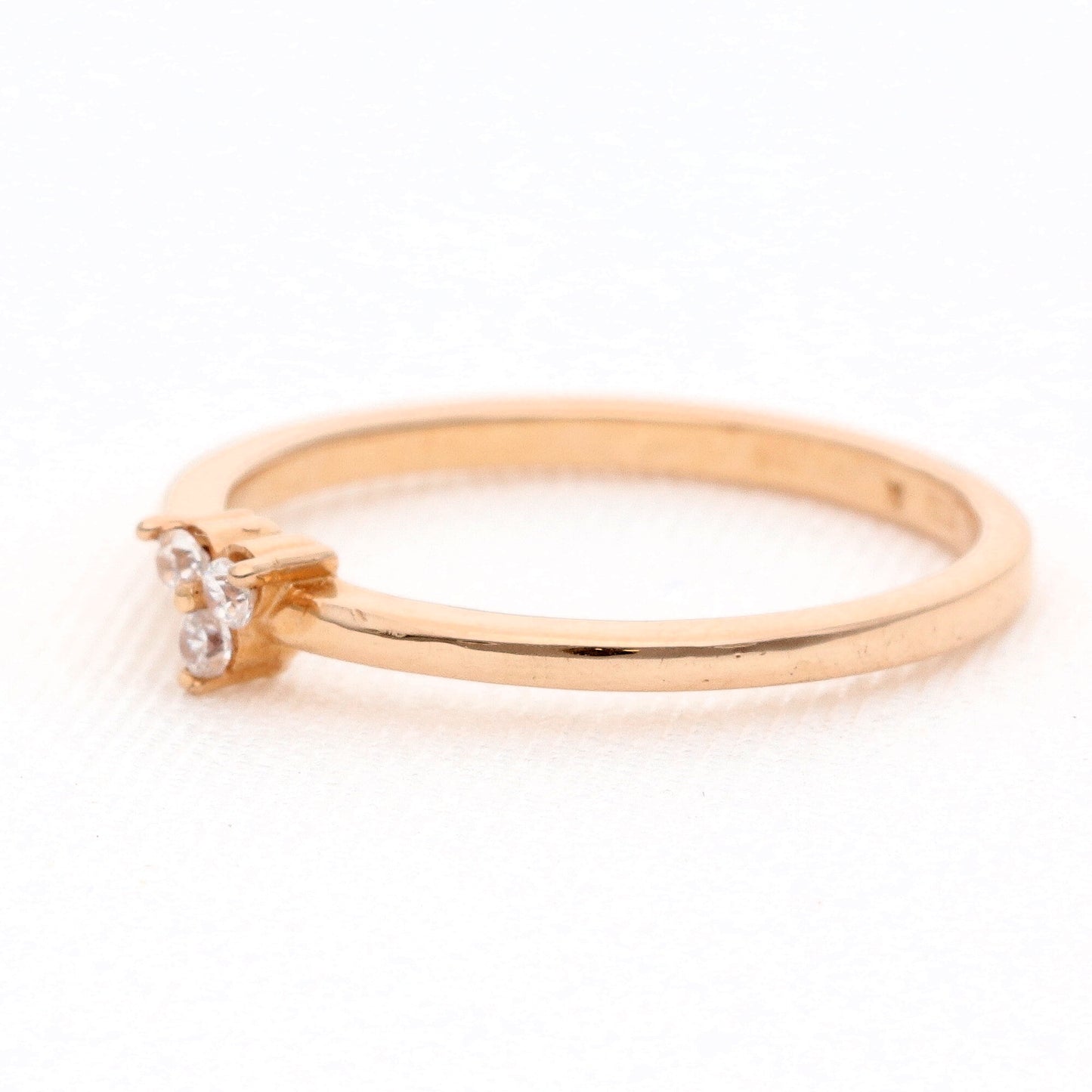 Auksinis žiedas modelis Sėkmės trikampis vestuviniaiziedai.lt