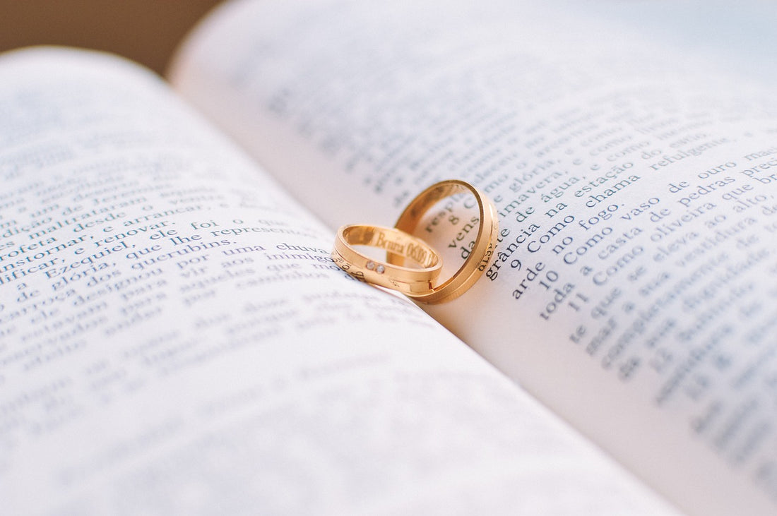 Vestuvinių žiedų gamyba pagal užsakymą ar pasirinkimas iš esamos pasiūlos