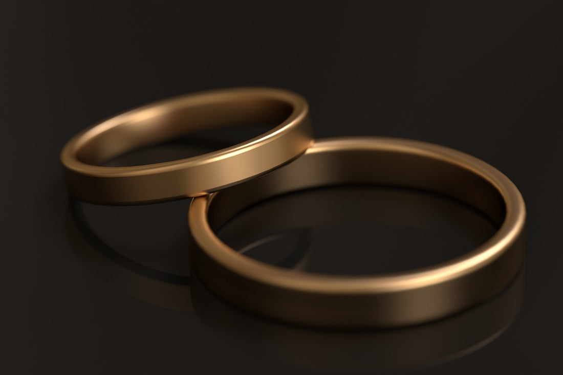 Iš ko gaminami vestuviniai žiedai ir kokios yra skirtingų medžiagų savybės