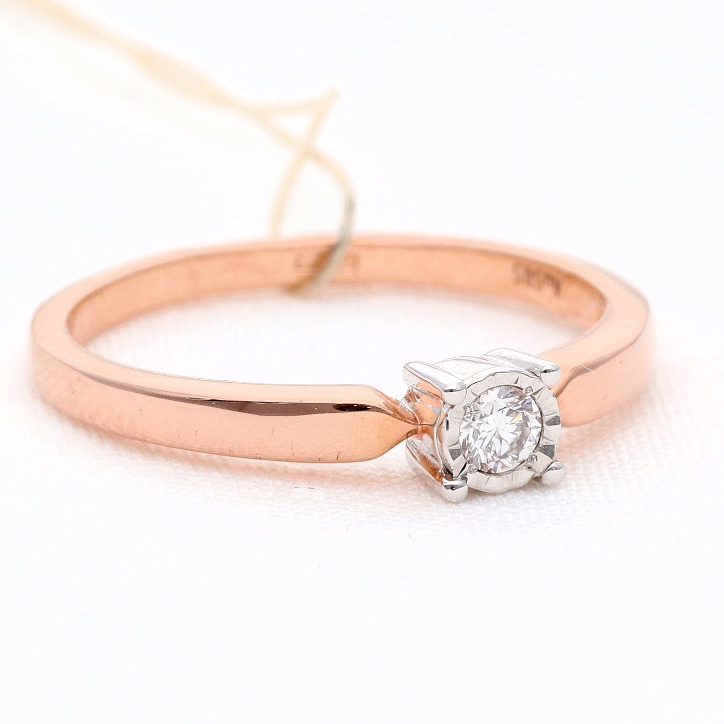 Žiedas su deimantu 0,08ct vestuviniaiziedai.lt