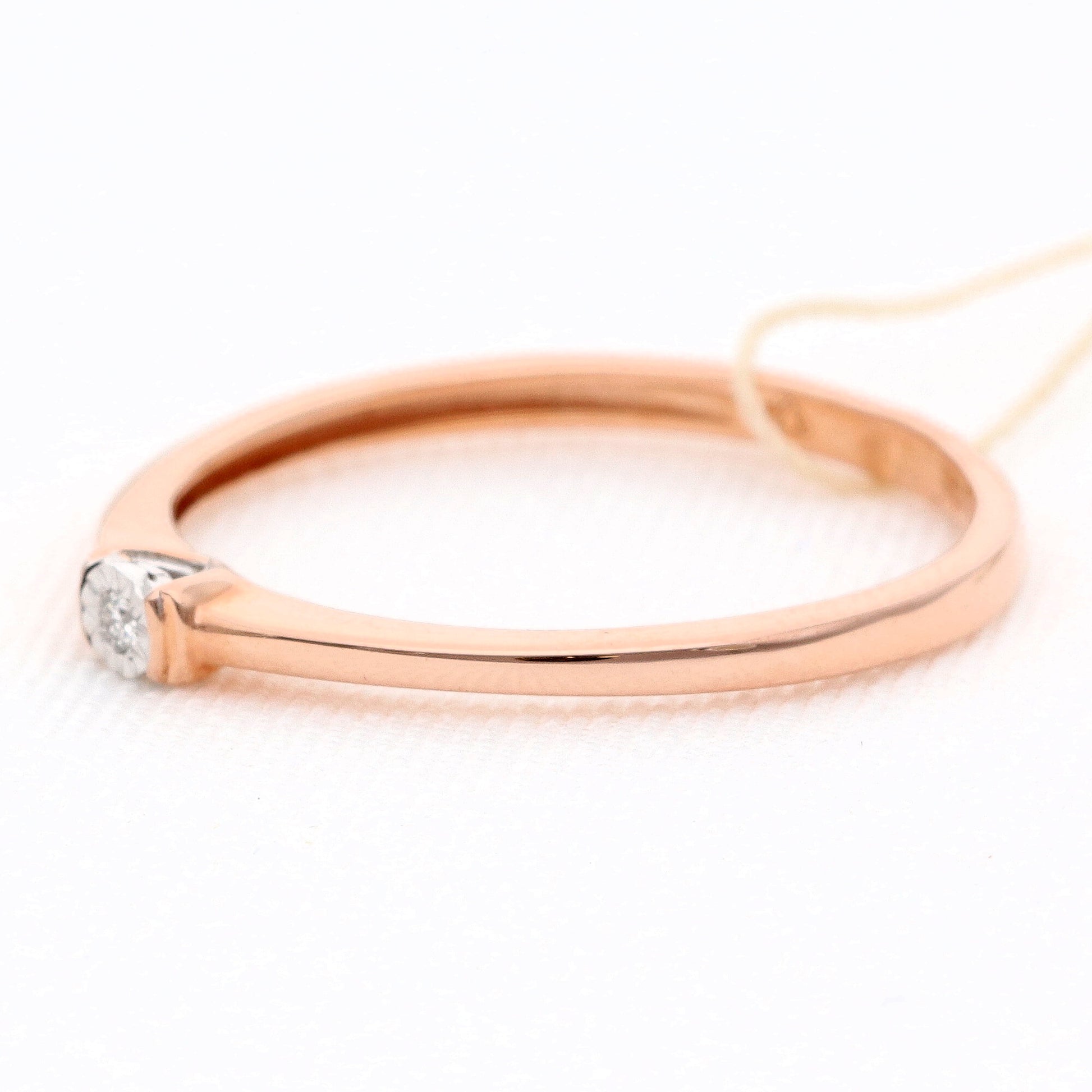 Auksinis žiedas su deimantu 0,01ct vestuviniaiziedai.lt